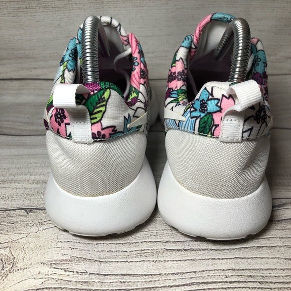 Womens Nike Roshe Run White Floral Aloha sz 8 LIMITED EDITION - Picture 4 of 8